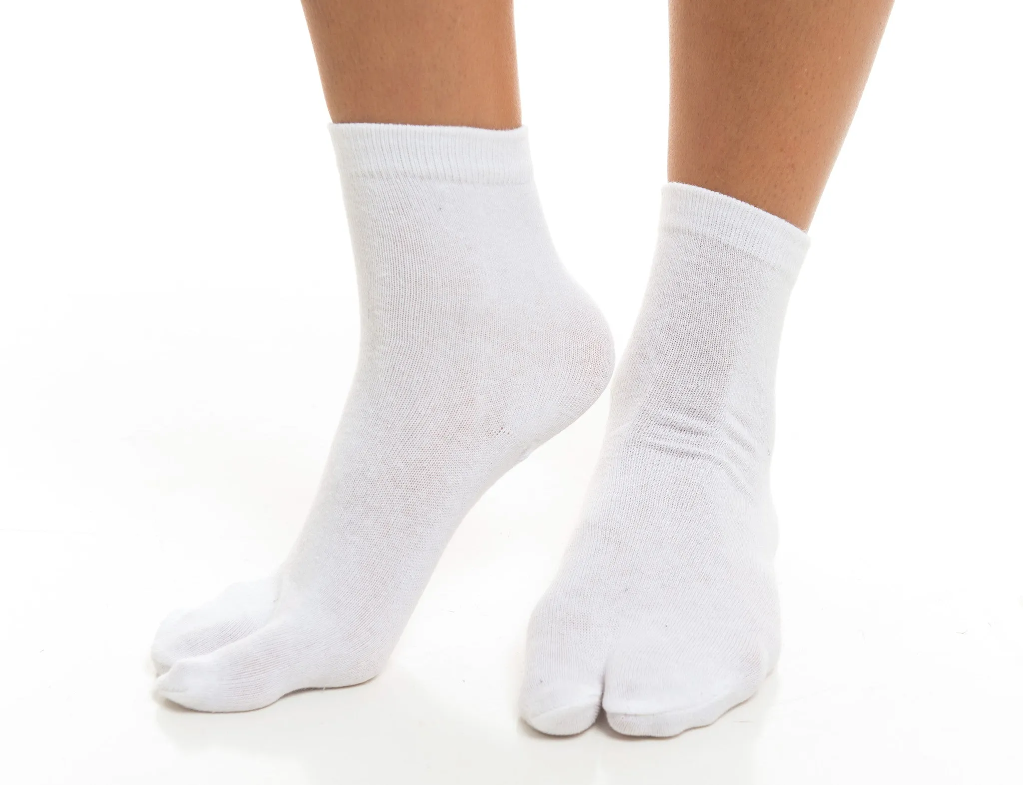 1 Pair - V-Toe Flip Flop Tabi Socks - White Solid Casual by V-Toe Socks, Inc