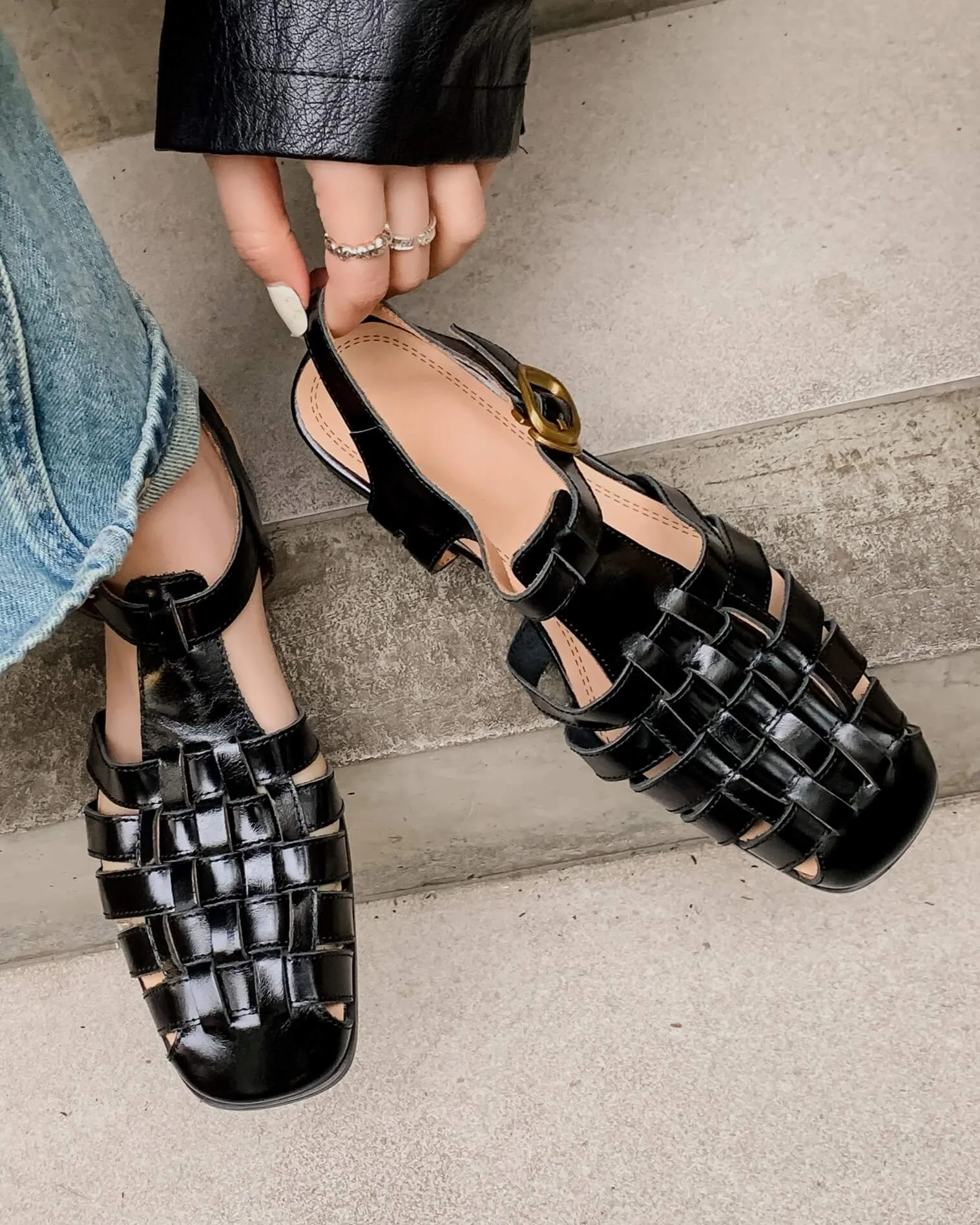 459 - Woven Fisherman Sandals