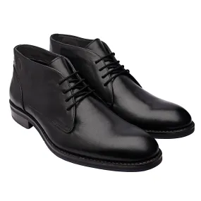 Antoine Plain Toe Chukka Boots