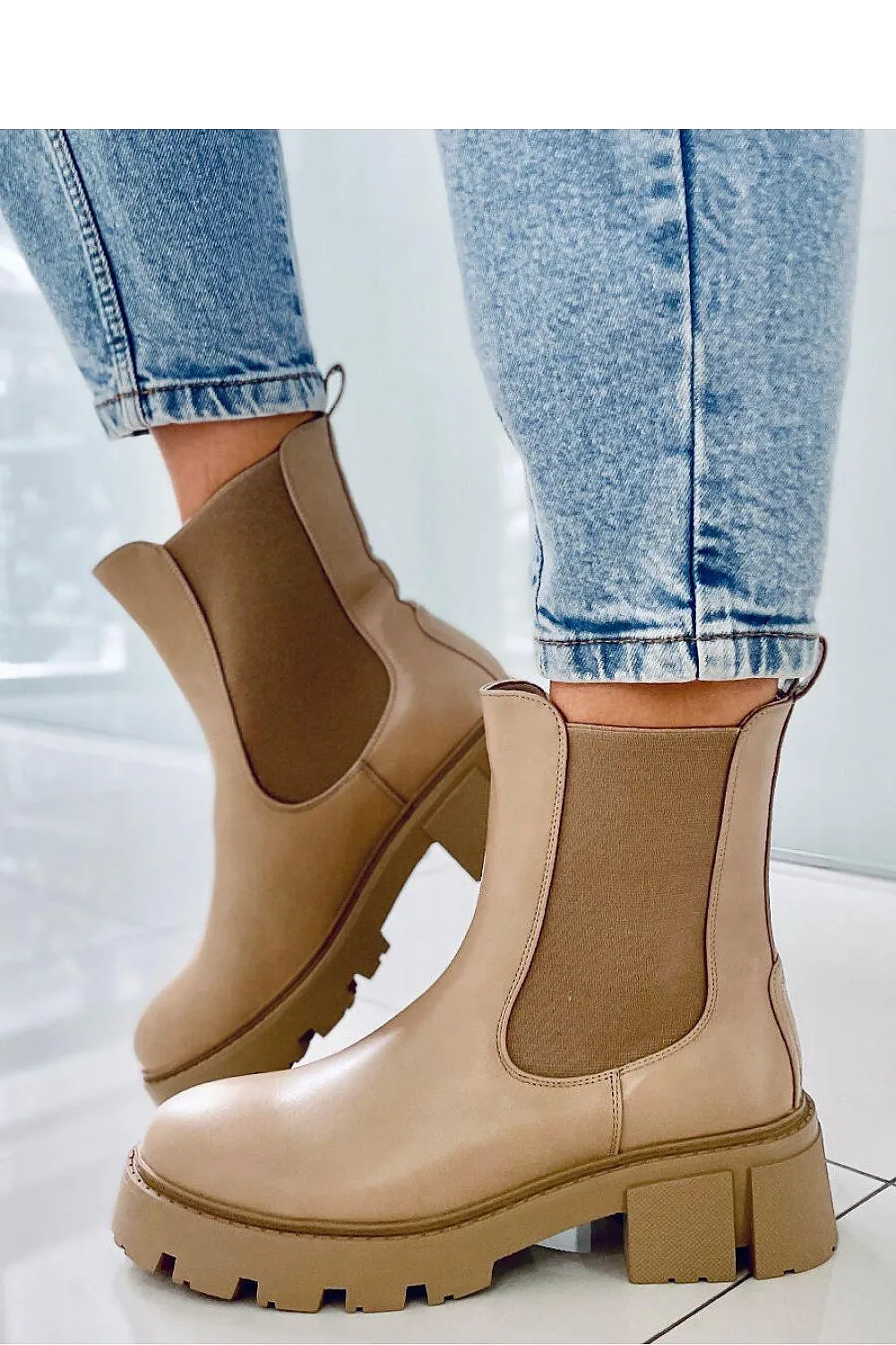Chic Jodhpur High-Top Boots Model 174530