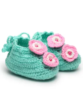 Chutput Kids Woollen Hand Knitted Flower Detailed Booties - Green