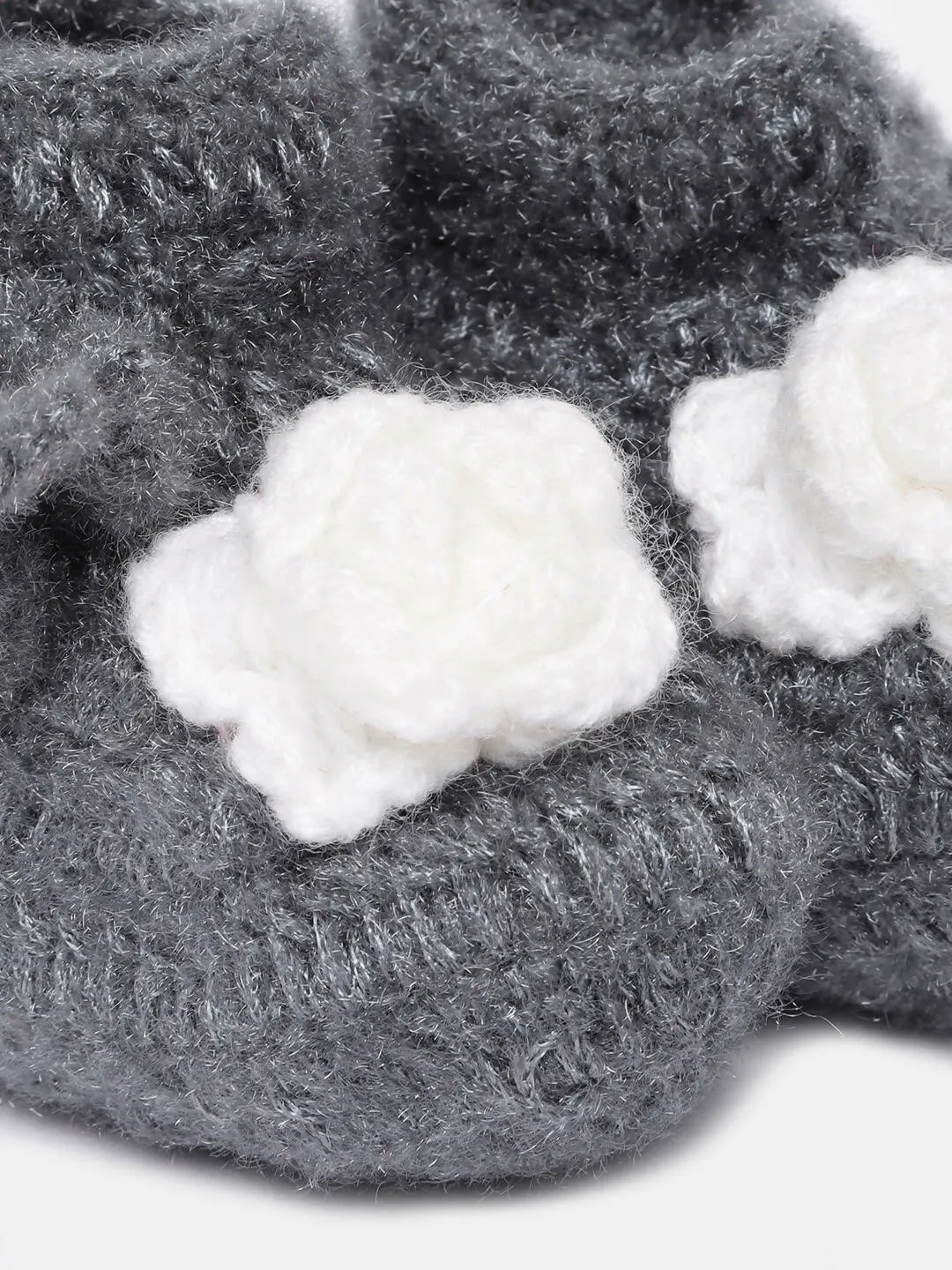 Chutput Kids Woollen Hand Knitted Flower Detailed Booties - Grey