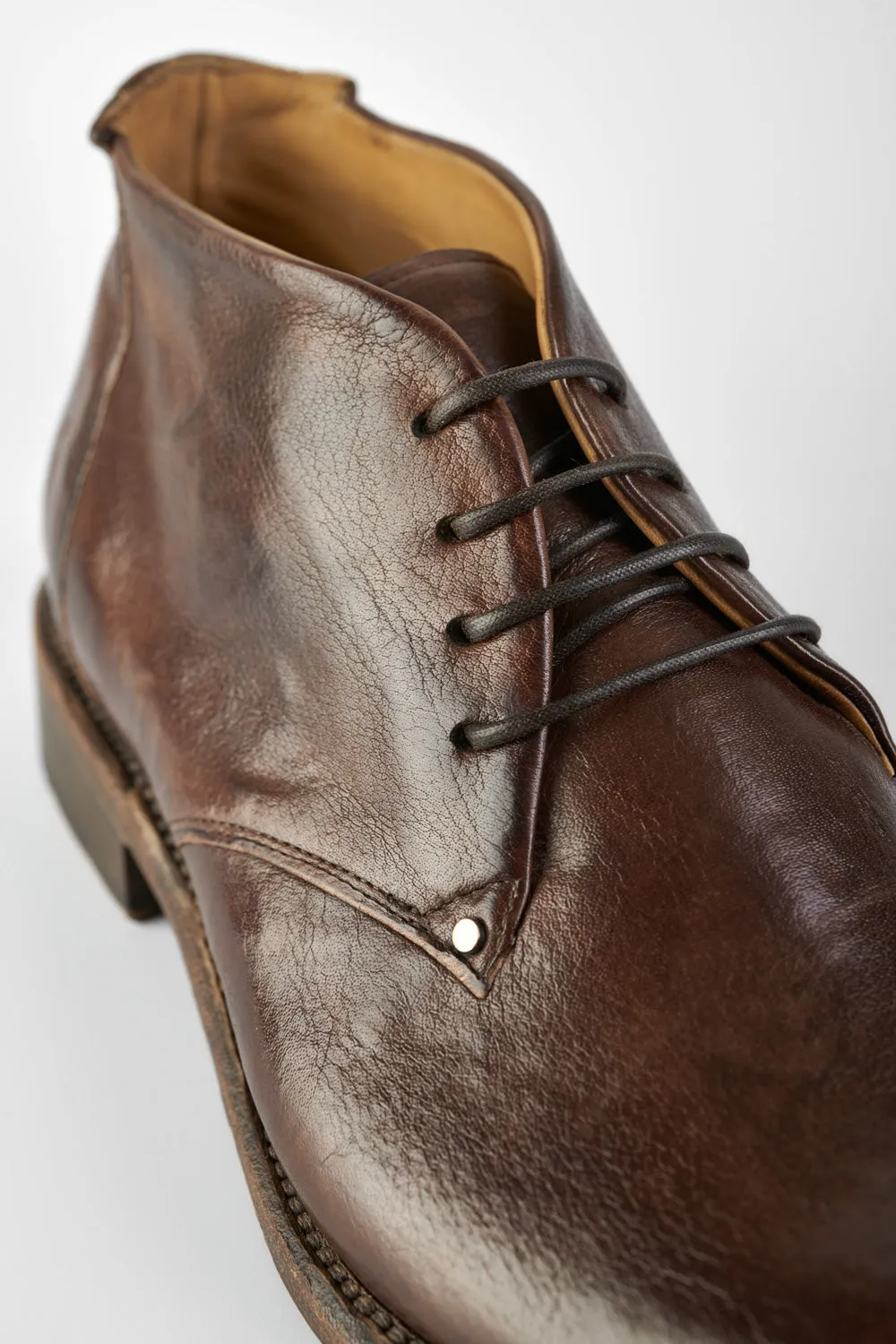 KNIGHTON noble-brown chukka boots.
