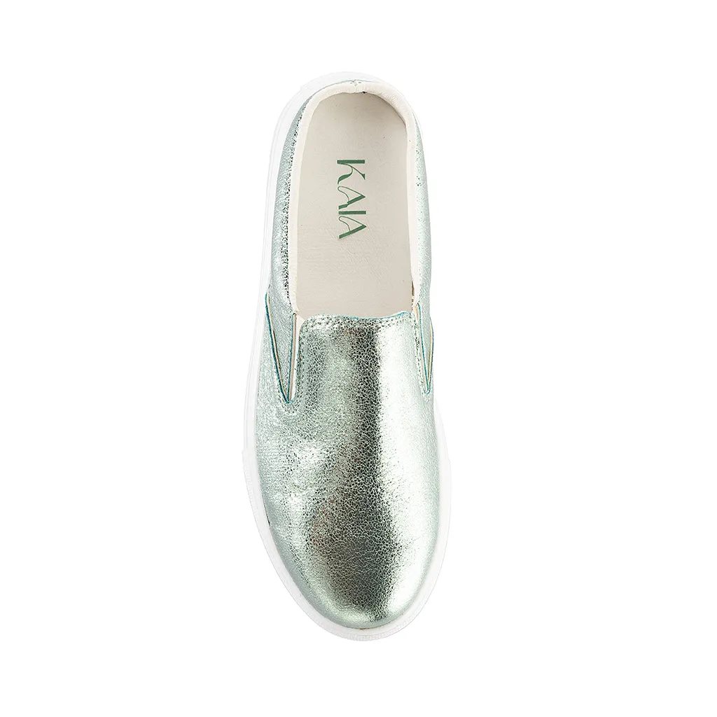 Metallic Plain Clogs