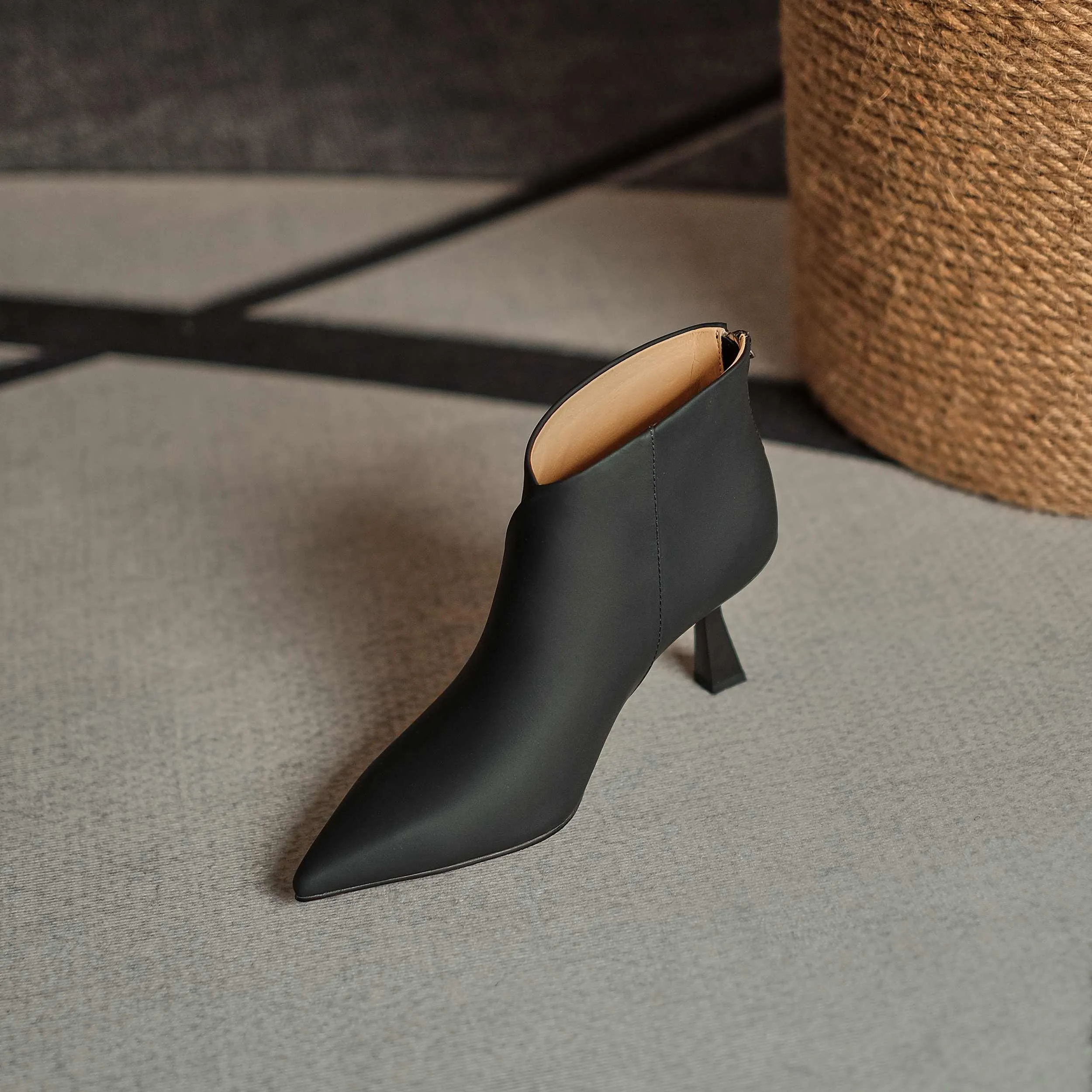 USS Shoes Atilia Women's Leather Booties